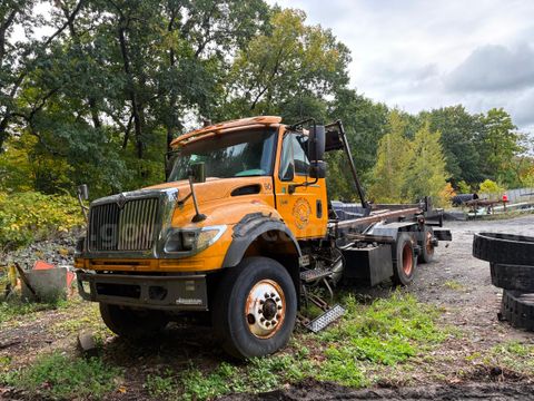 2003 International 7600