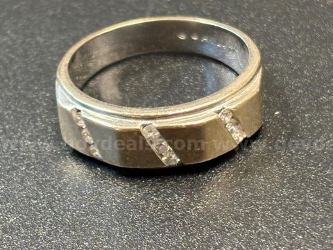 Men's 14 K White Gold Ring with Diamonds