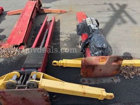 Mac Vehicle Lift