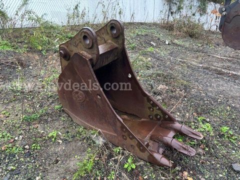 Geith 24" Excavator Bucket