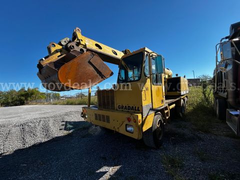 2002 Gradall XL 4100 Truck-Mounted Telescopic Excavator with Cummins Engine