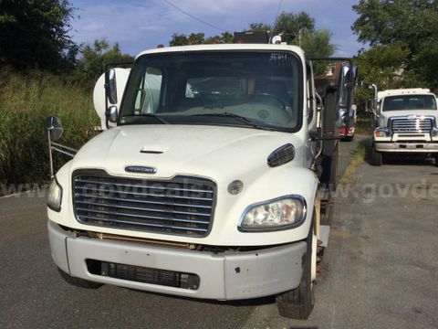 2018 Freightliner M2