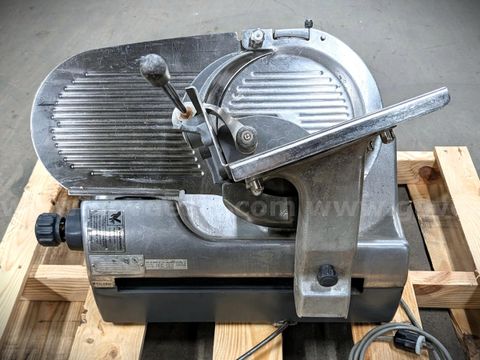 Hobart Slicer