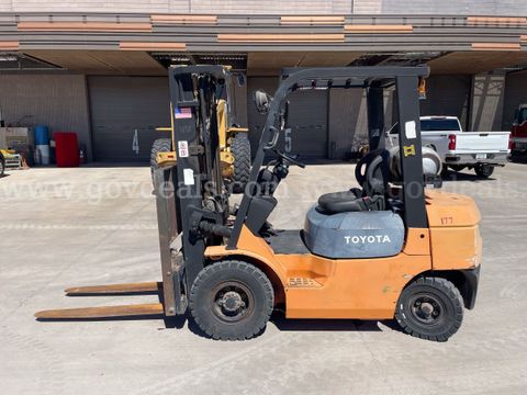 2001 Toyota Forklift