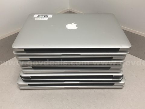 Lot of 10 Apple MacBook's, 1x 2017, 8x 2015, 1x 2014