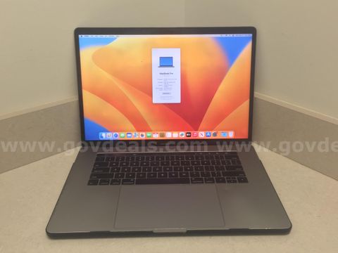 Apple MacBook Pro 2017 - Intel I7-7820HQ 2.90 GHZ, 16GB RAM, 512GB SSD, Ventura, Damaged LCD