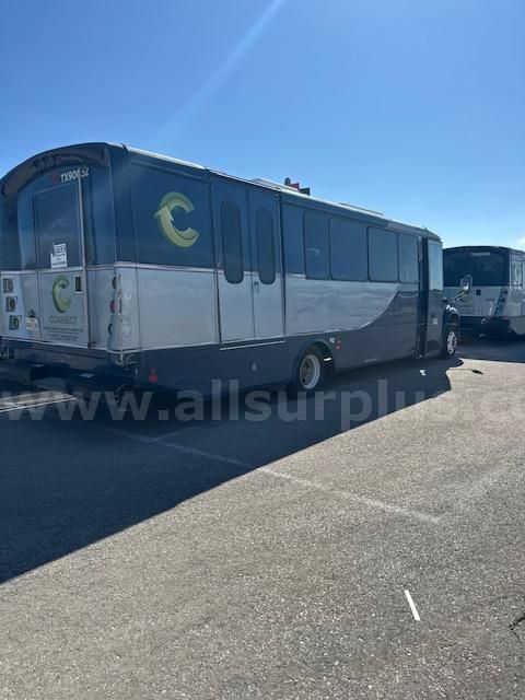 2018 Freightliner S2 106