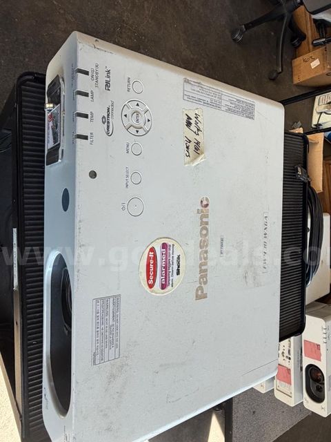 Panasonic PT-FW430 LCD Multimedia Projector