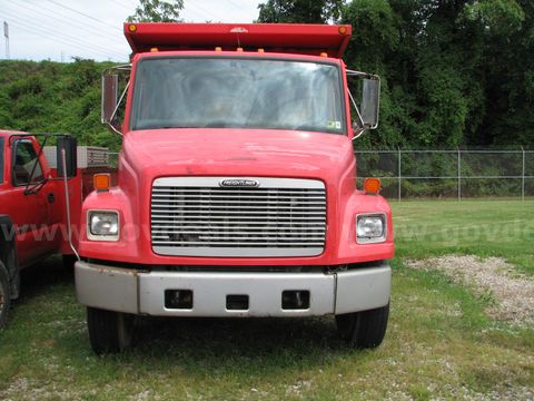 2002 Freightliner FL70 With Dump Bed