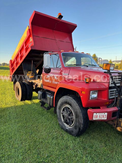 1988 Ford F800