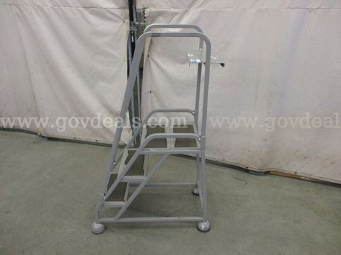 3 Step Rolling Ladder - C1