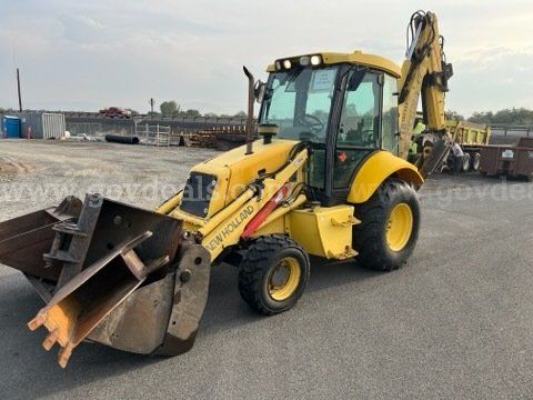 2003 New Holland Backhoe (ID#12534) (26-2626) 405