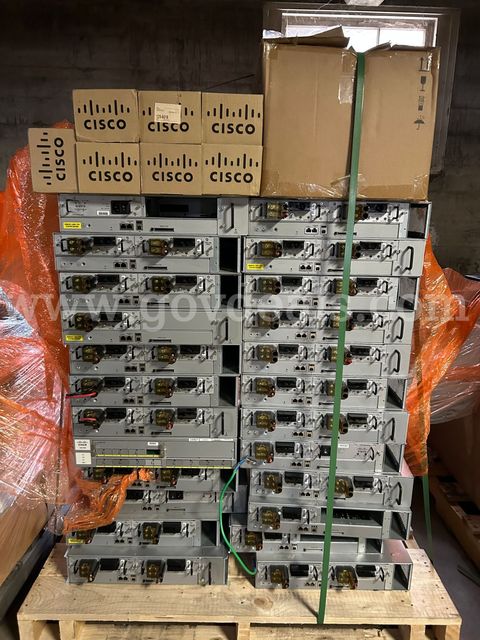 Cisco Networking Equipment (ID#12651) (26-2978-1) 86573