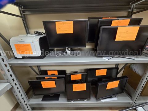 12 Monitors & 1 Printer