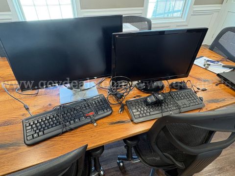 Lot of Monitors and Peripherals