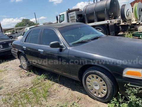 2003 Ford Crown Victoria