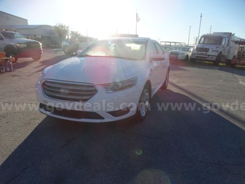 2015 Ford Taurus