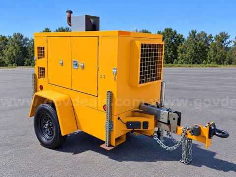 2010 John Deere / Synchronous Diesel 25KW Only 813 Generator Portable