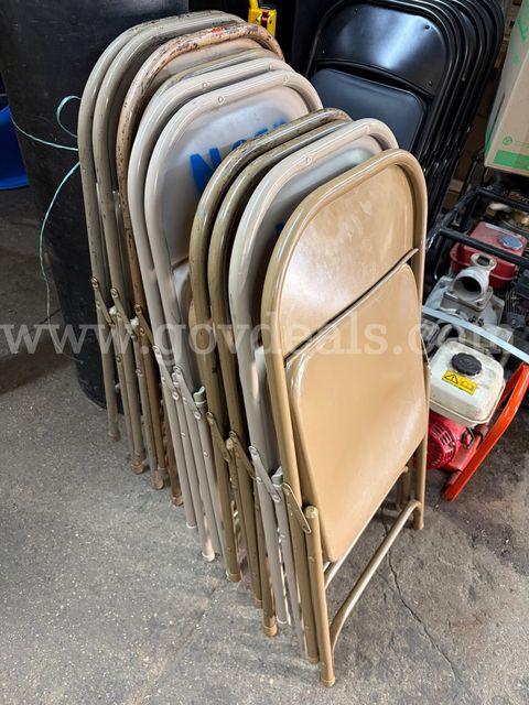 10 Metal Folding Chairs