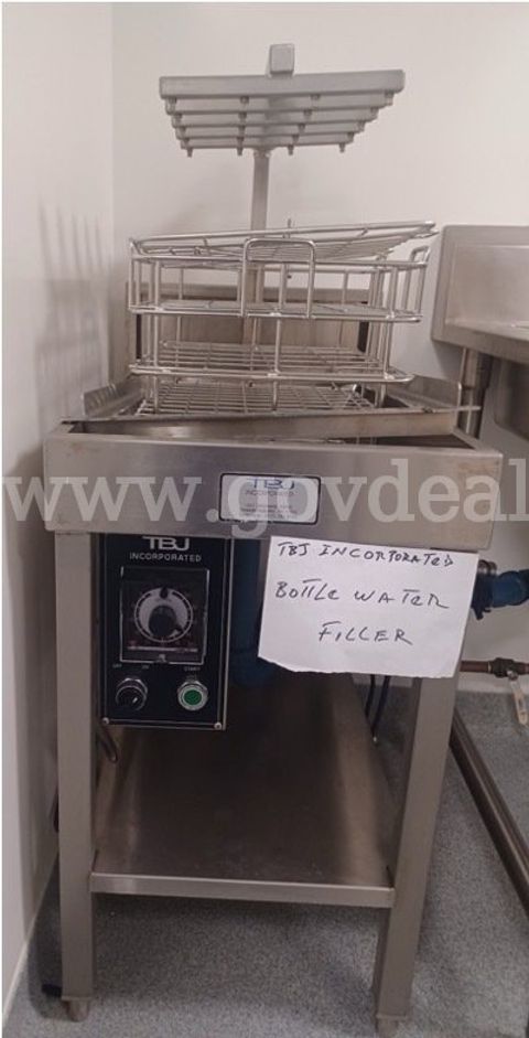 TBJ Inc. Laboratory Automatic Animal Water Bottle Filling Station – Vivarium Equipment