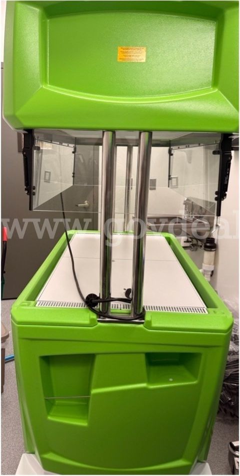 Tecniplast ARIA Animal Cage Change Station – HEPA/Filtered Vivarium Workstation