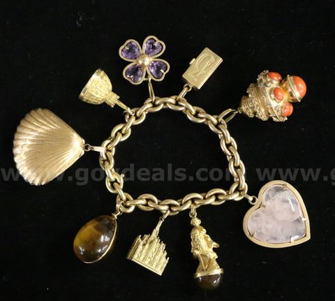 Vintage 18k Yellow Gold Cable Link Charm Bracelet with 9 Charms, 94.5 Grams