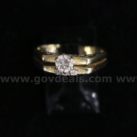 14K Yellow Gold 2PC Wedding Set With Diamonds, 3.9 Grams