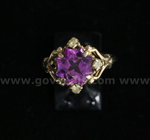 10K Yellow Gold Fashion Ring With Purple & Clear Stones, 4.1 Grams