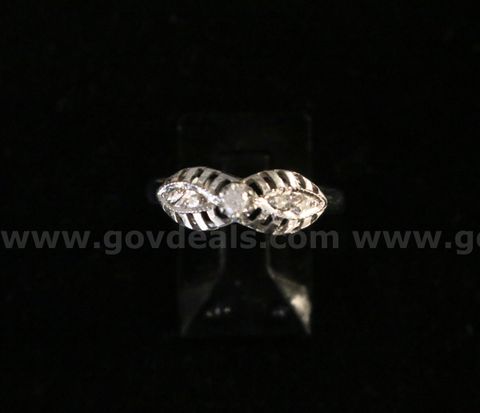 10k White Gold Diamond Cut Ring with Diamond, 1.9 Grams