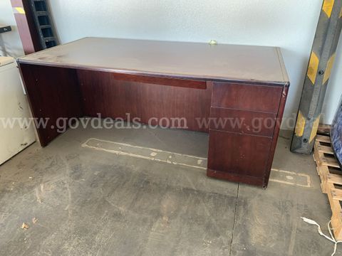 Used office Desk