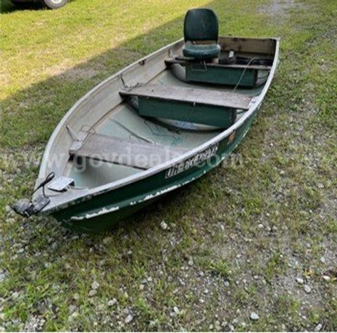 12' Paddle Boat