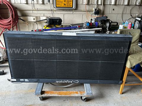 Watchfire W19i-S LED Variable Message Sign (VMS)