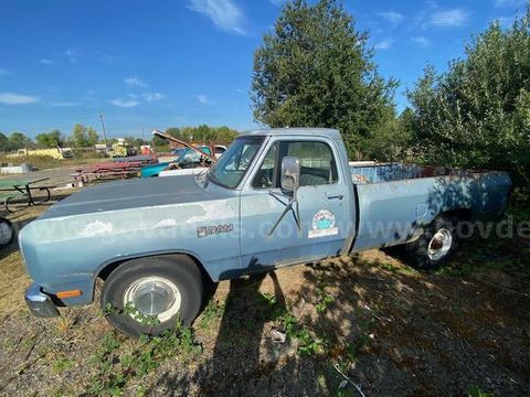 1988 Dodge D250 Reg. Cab 8-ft. Bed 2WD