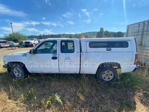 2001 Chevrolet Silverado 1500 Ext. Cab Short Bed 2WD
