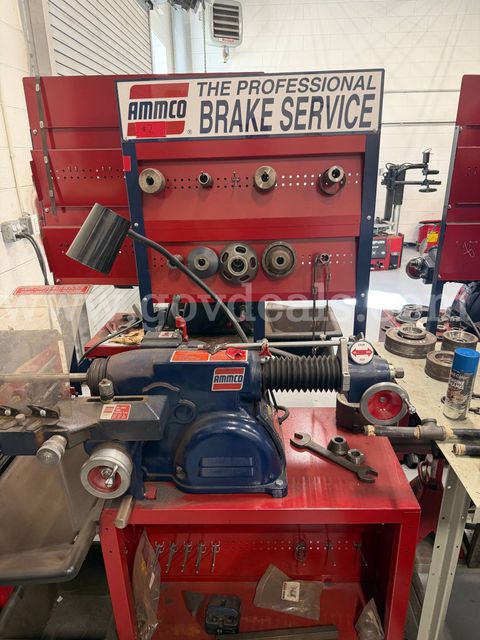 Automotive brake lathe