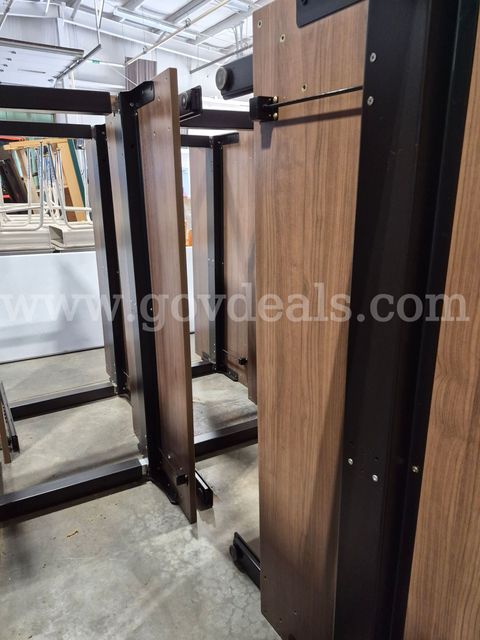 14 Tables Good Condition L5ft W2.6 H2.3