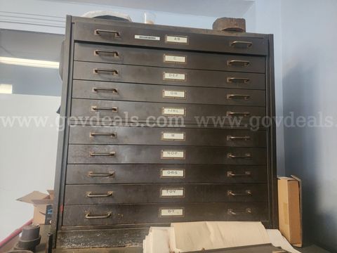 A Lot of 2 Flat File / Blueprint Storage Cabinets