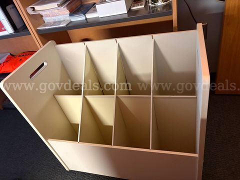 Storage container