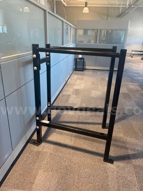 Commercial Freestanding Dip Station – Heavy-Duty Industrial Calisthenics Parallel Bars