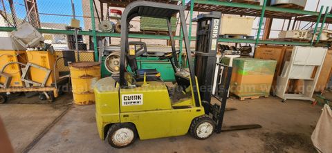 Clark C500-35 forklift