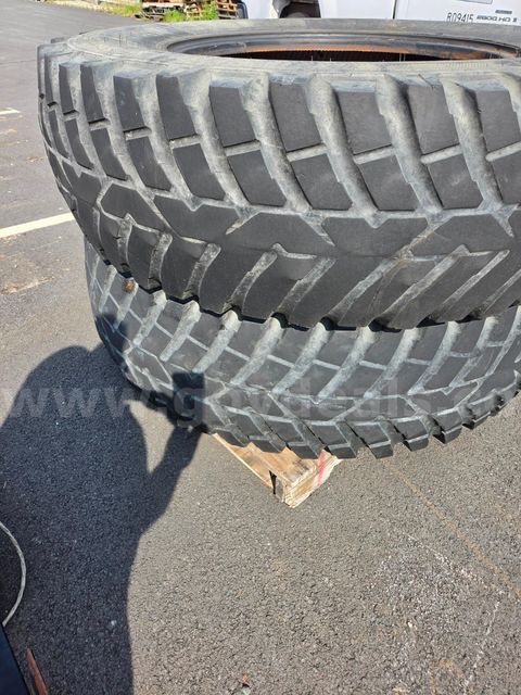 Nokian TRI 2 Tractor Turf Tires – 480/80 R34
