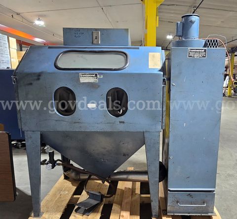 universal blast machine with 1hp motor