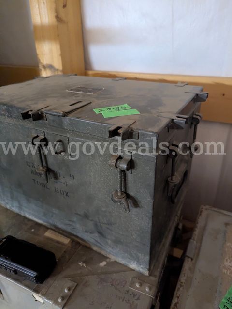 Vintage U.S. Navy CY-644/U Military Equipment Storage Case