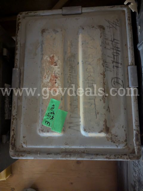 Military-Style Metal Storage / Equipment Case – 18" x 12" x 12.5"