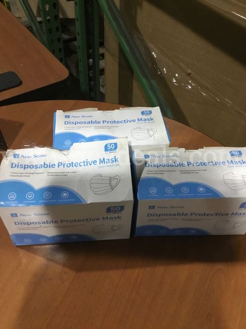 3 boxes of disposable masks "DH"