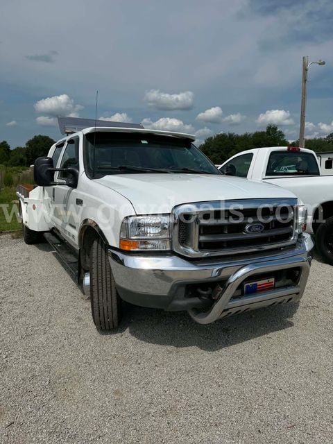 2000 Ford F-350 SD XLT Crew Cab Short Bed 2WD DRW