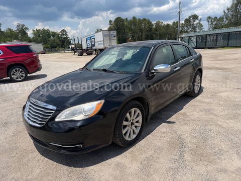 2013 Chrysler 200
