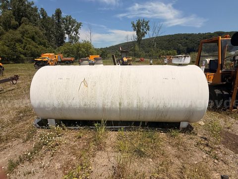 1,000 Gallon Secondary Containment Above Ground Tank