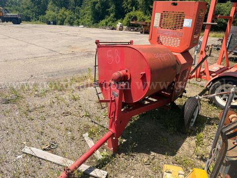 1999 Whiteman WM700 Trailered Concrete Mixer