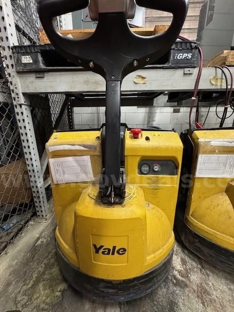 2016 Yale MPE060LEN24T2748 Electric Pallet Jacket